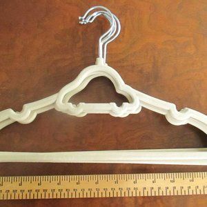 5 car shape Child-size velvet hangers